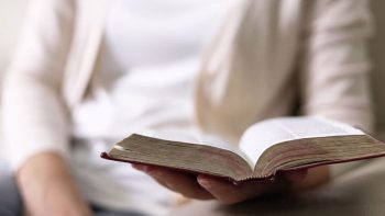 Cómo estudiar la bíblia, versículo por versículo